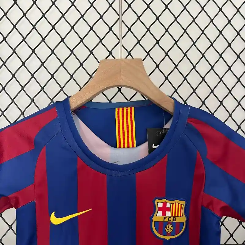 Fc Barcelona 2005-06 Home Kit - Kids - Image 6