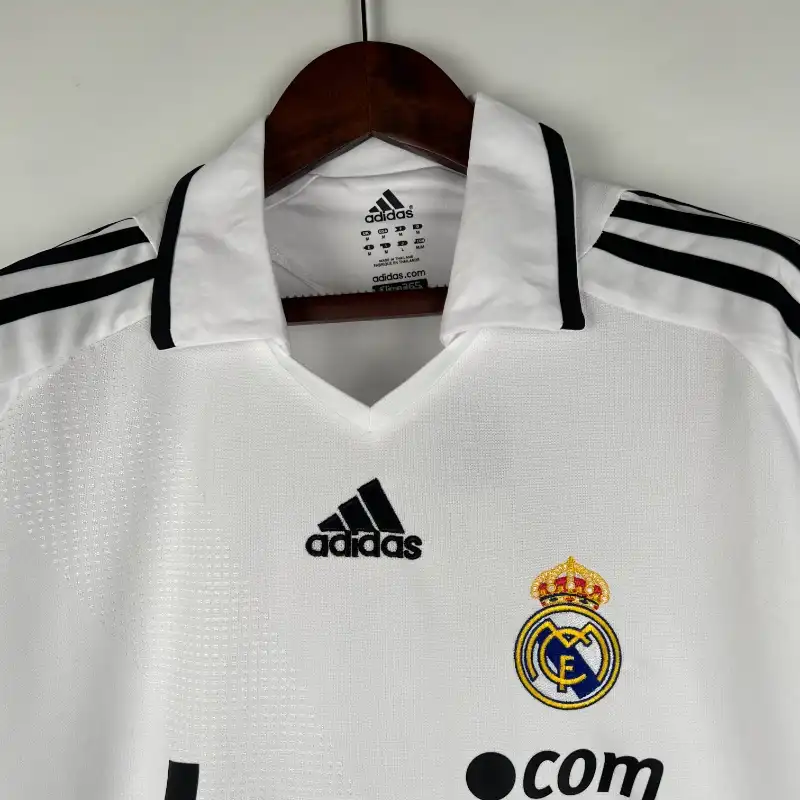 Real Madrid 2008-09 Home Kit - Image 5
