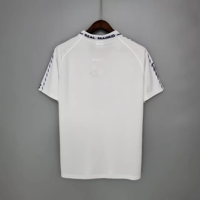 Real Madrid 1996-97 Home Kit - Image 7