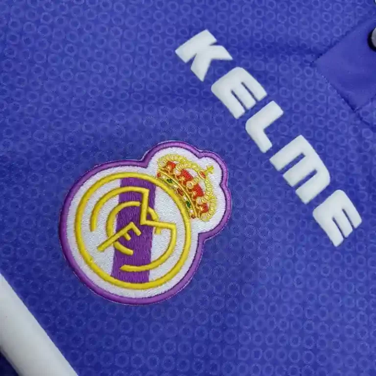 Real Madrid 1997-98 Away Kit - Image 2