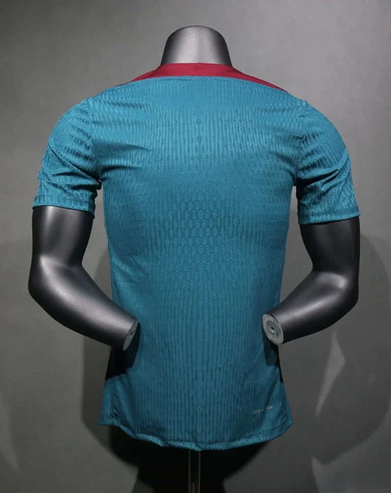 PSG 24/25 Strike Elite Kit – Player Version - Image 4