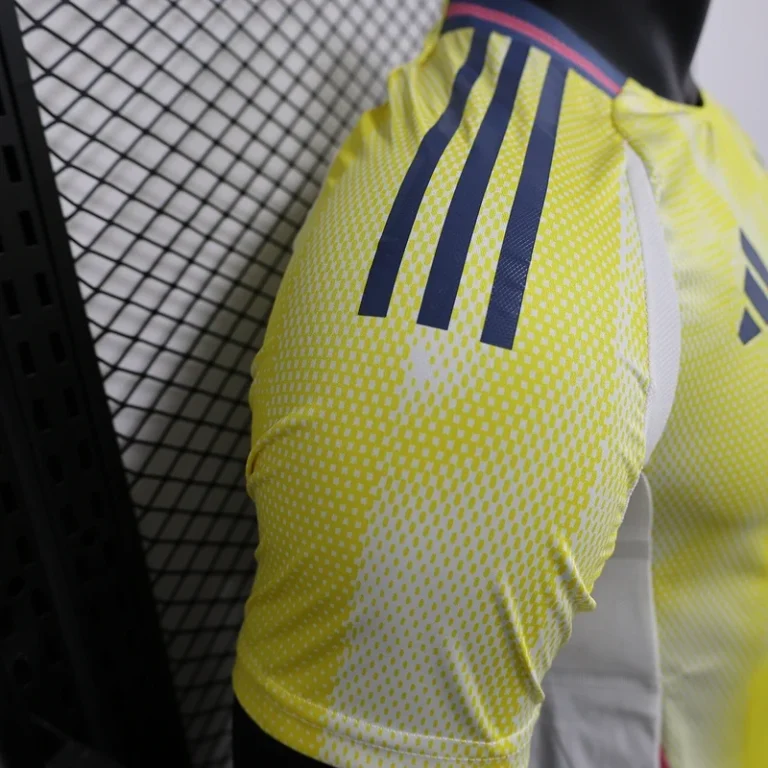 Juventus 24/25 Away Jersey - Player Version - Image 4