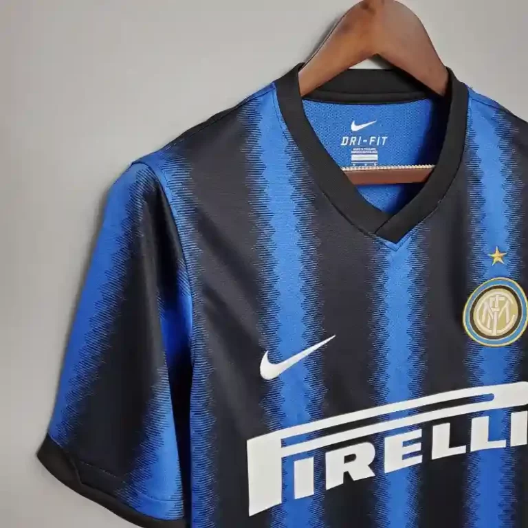 Inter Milan 2010-11 Home Retro Jersey - Image 2