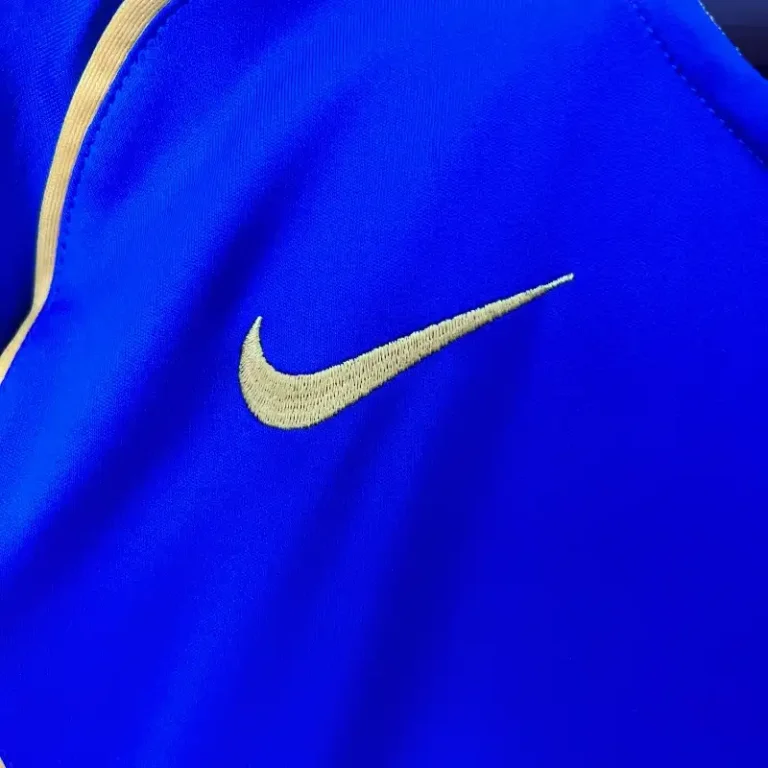 Juventus 2004-05 Away Kit - Image 4