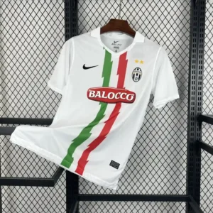Juventus 2010-11 – Away kit