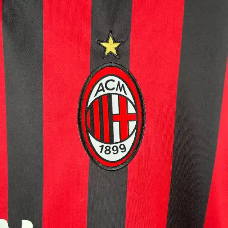 AC Milan 2016-17 Home kit - Image 3