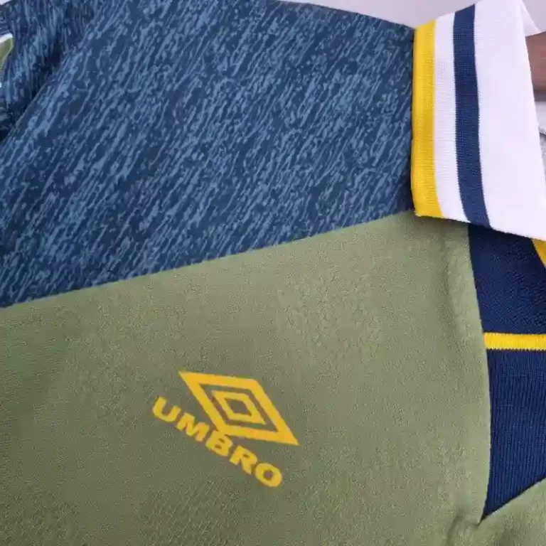 Inter Milan 1995-96 Away Retro Kit - Image 5