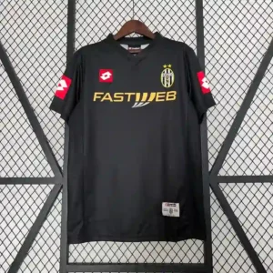 Juventus 2001-02 Away kit
