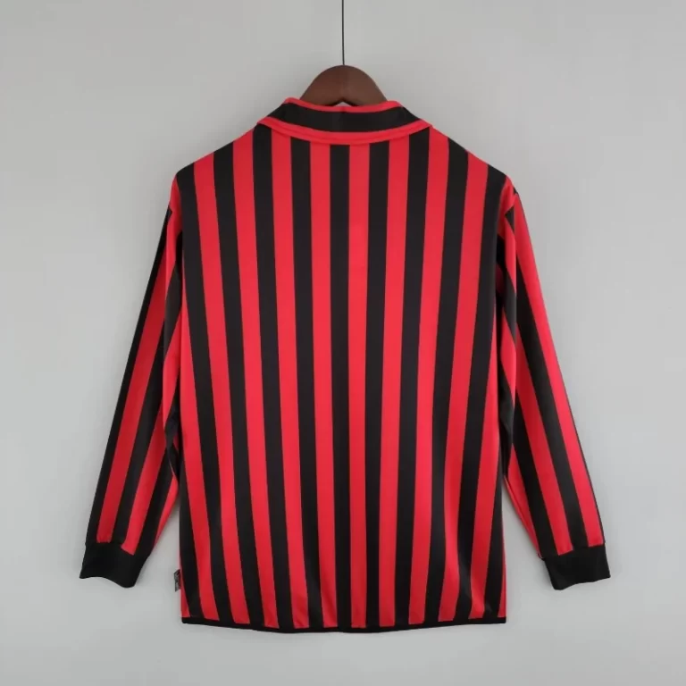AC Milan 1999-2000 Home Kit -Long Sleeve - Image 10