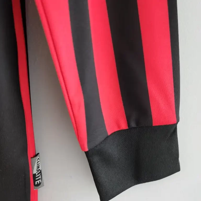 AC Milan 1999-2000 Home Kit -Long Sleeve - Image 7