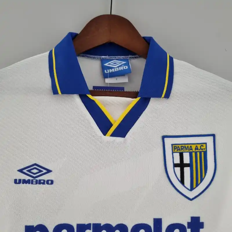 Parma Calcio 1993-95 Away Kit - Image 2