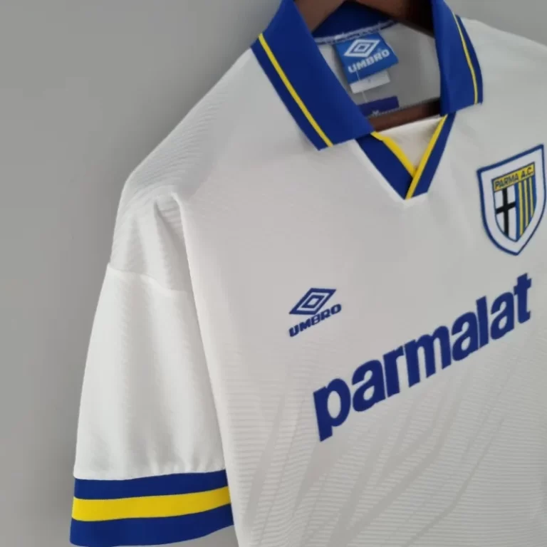 Parma Calcio 1993-95 Away Kit - Image 7