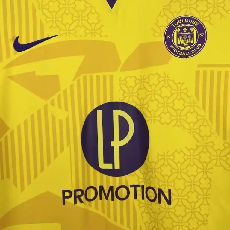 Toulouse 24/25 Away Kit – Fan Version - Image 2
