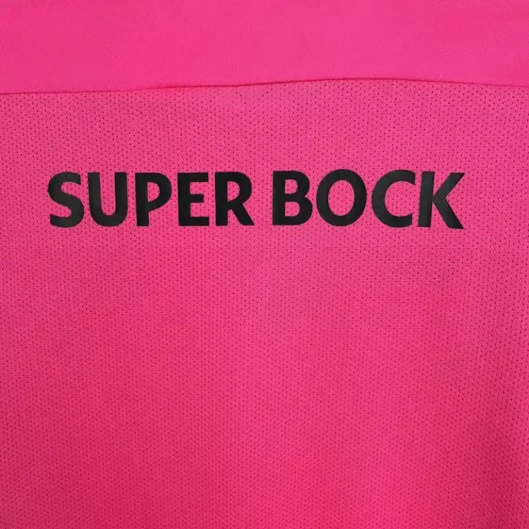 Sporting Lisbonne 24/25 Pink kit - Kids - Image 4