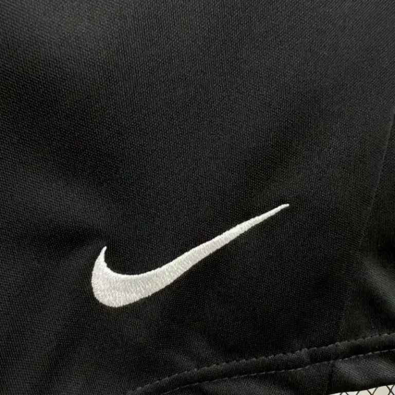 Sporting Lisbonne 24/25 Pink kit - Kids - Image 9