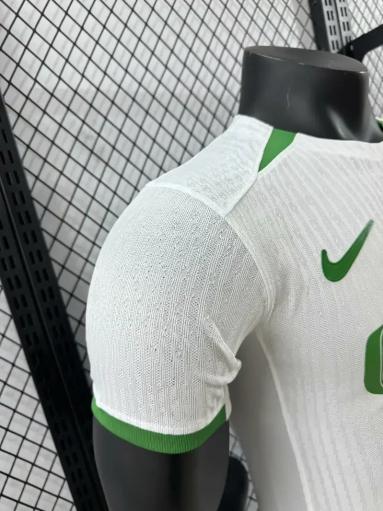 Sporting Lisbonne 24/25 Away kit – Player Version - Image 5