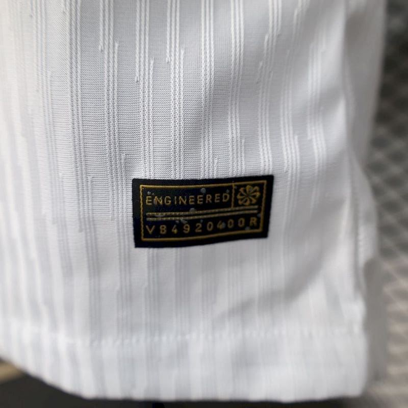 Tottenham Hotspur 2025/26 White Gold Snake Kit – Player version - Image 5