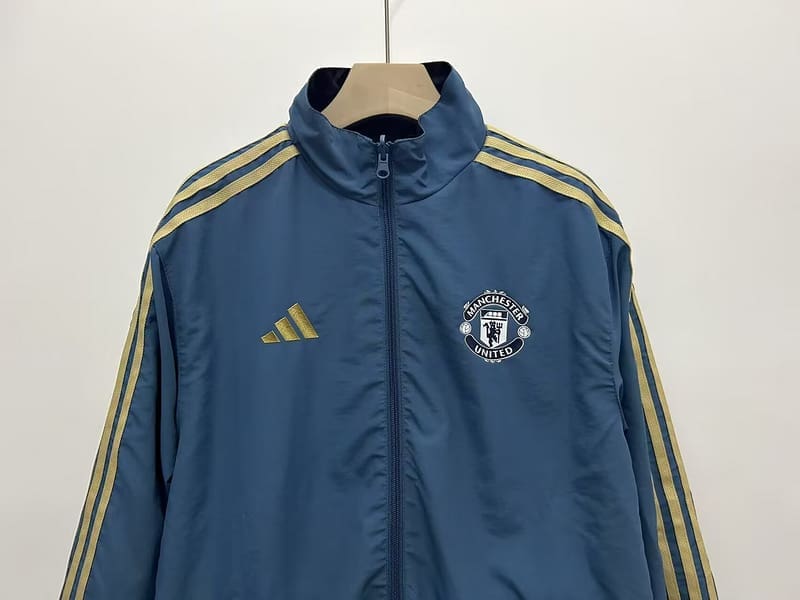 Manchester United 2025/26 Windbreaker Reversible - Blue - Image 4