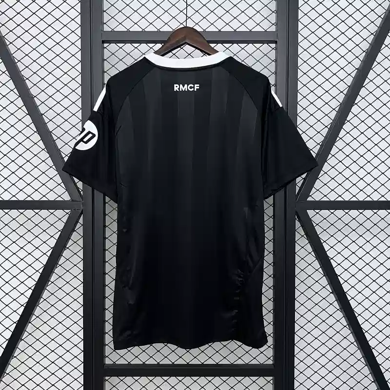 Real Madrid Special Edition Black Kit 25/26 – Fan Version - Image 2
