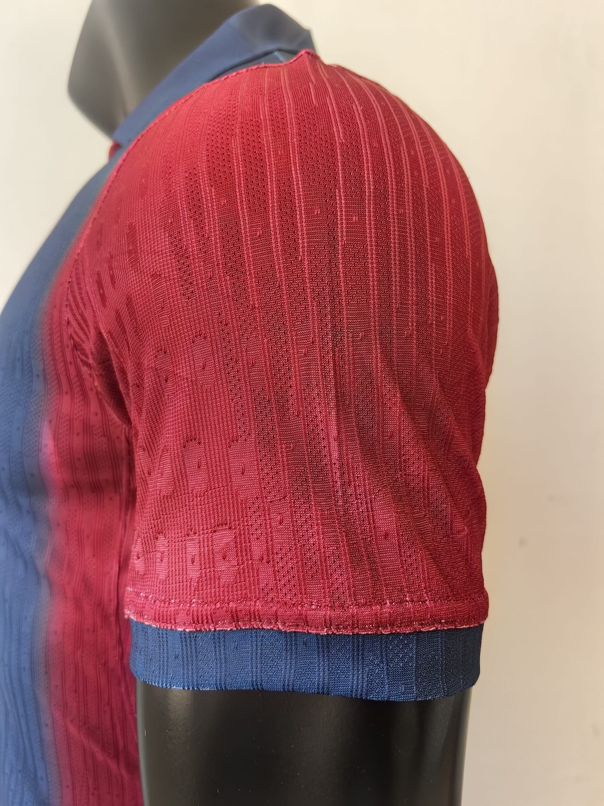 FC Barcelona x Travis Scott 2000 / 2001 - Player Version - Image 7