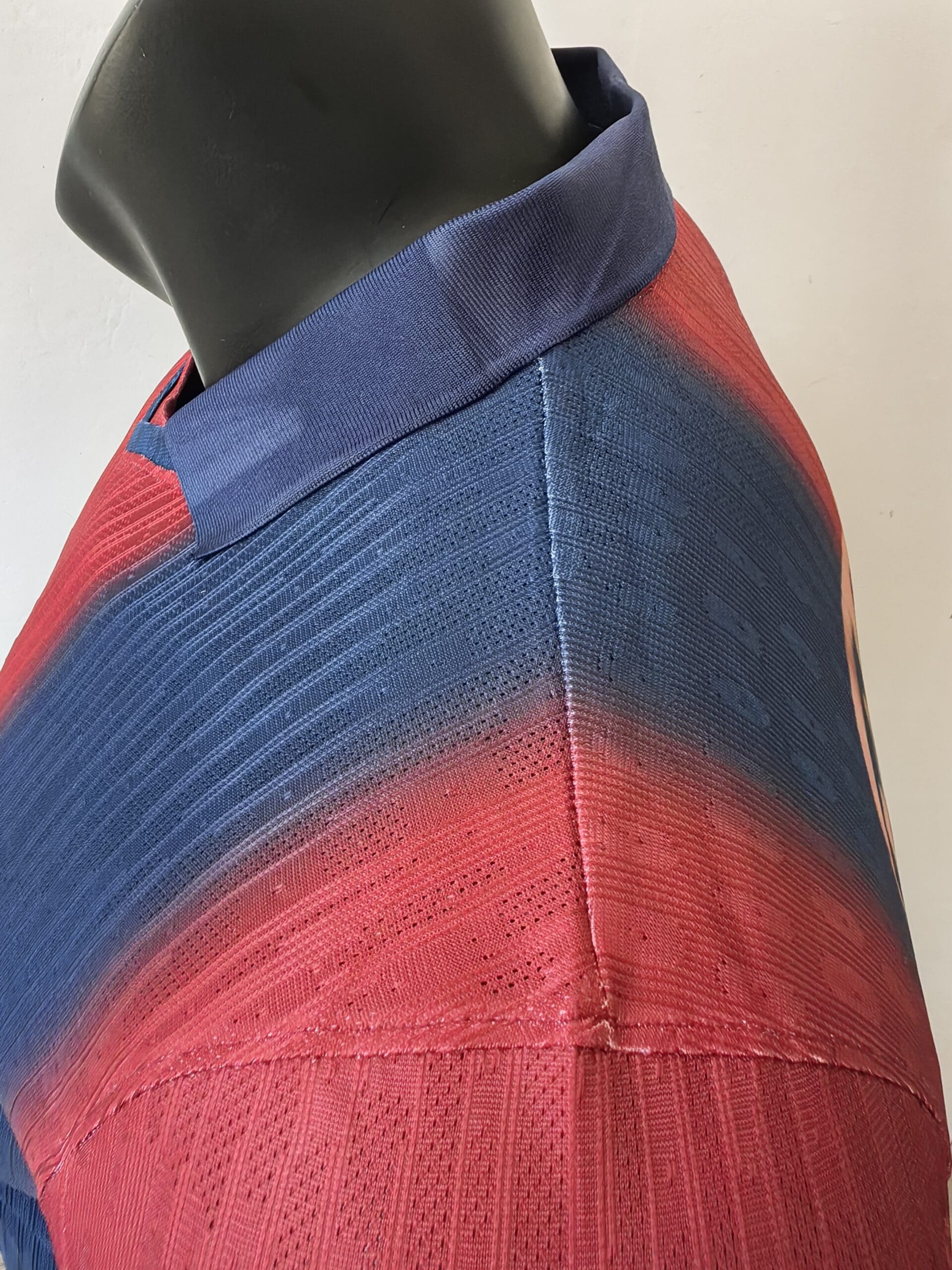 FC Barcelona x Travis Scott 2000 / 2001 - Player Version - Image 8