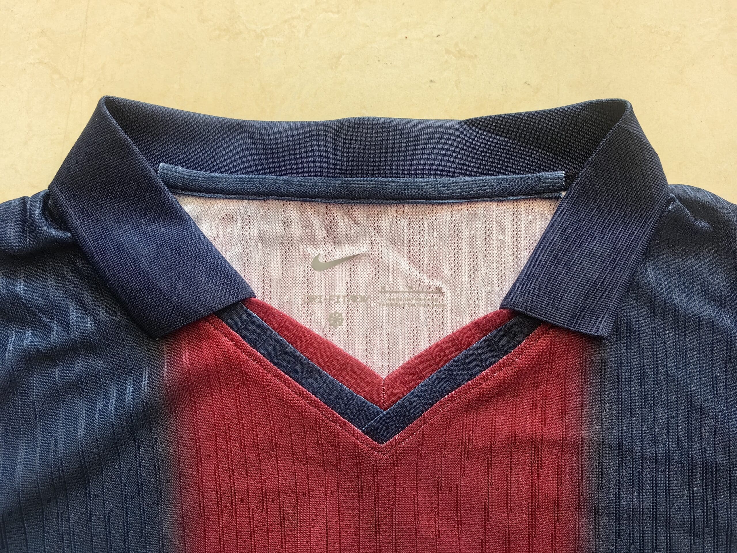 FC Barcelona x Travis Scott 2000 / 2001 - Player Version - Image 6