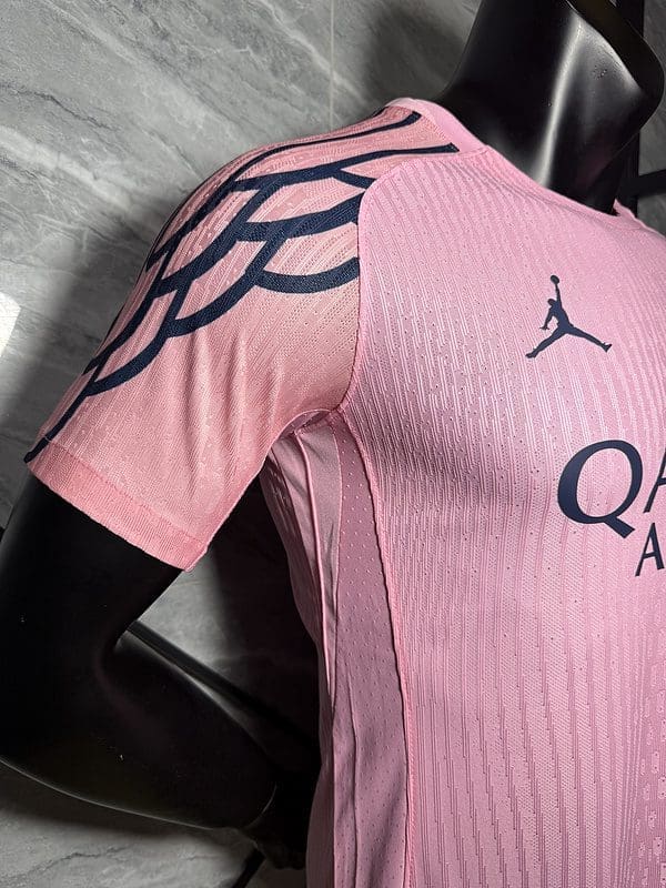 PSG Pink Special Edition Kit – Player Version - Image 6