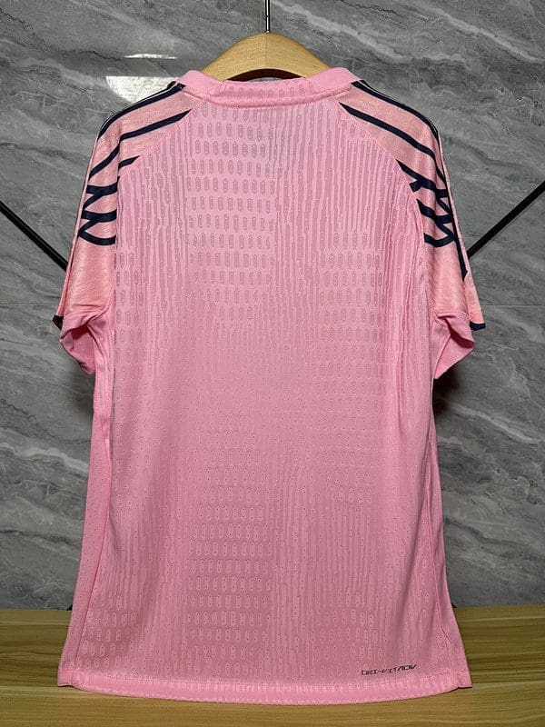PSG Pink Special Edition Kit – Player Version - Image 3