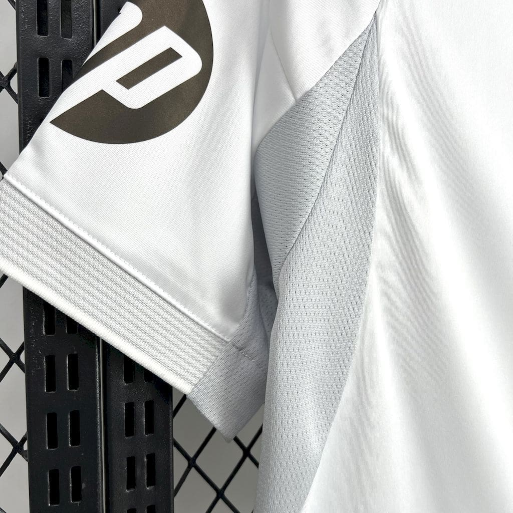 Real Madrid Home Kit 25/26 – Fan version