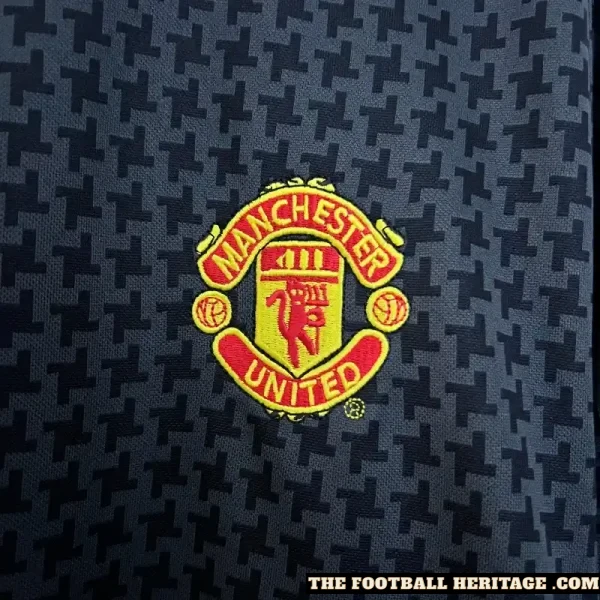MANCHESTER UNITED 2004/2005 Away Kit - Image 4