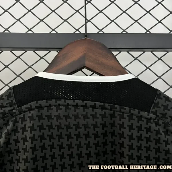 MANCHESTER UNITED 2004/2005 Away Kit - Image 5